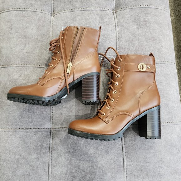 NEW Tommy Hilfiger Women's Sole Block Heel Platform Combat Boot Size 10M - Picture 3 of 9